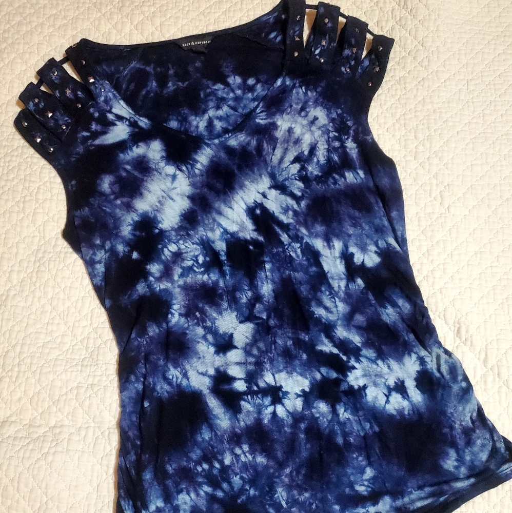 Rock & Republic ladies Medium top